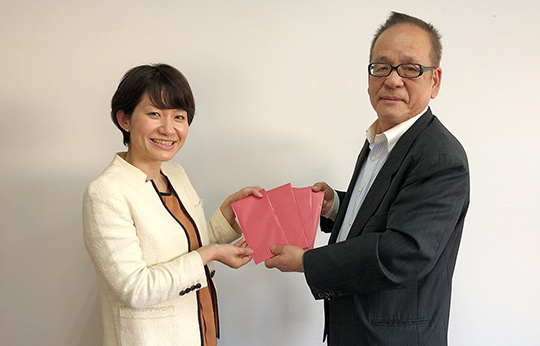 海外の子どもたちへの楽器寄贈の寄付活動